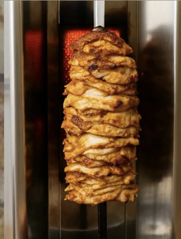 Kuřecí kebab na rožni